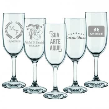 Taça de Champagne Personalizada na Vila Curuçá